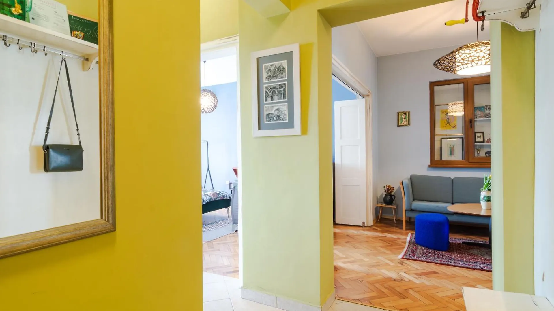 Art-Ament, A Unique Central Flat Sofia Appartement
